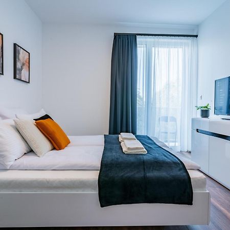 Fox Premium Apartment & Free Private Parking Budapest Eksteriør billede