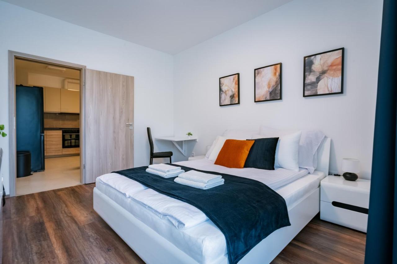 Fox Premium Apartment & Free Private Parking Budapest Eksteriør billede