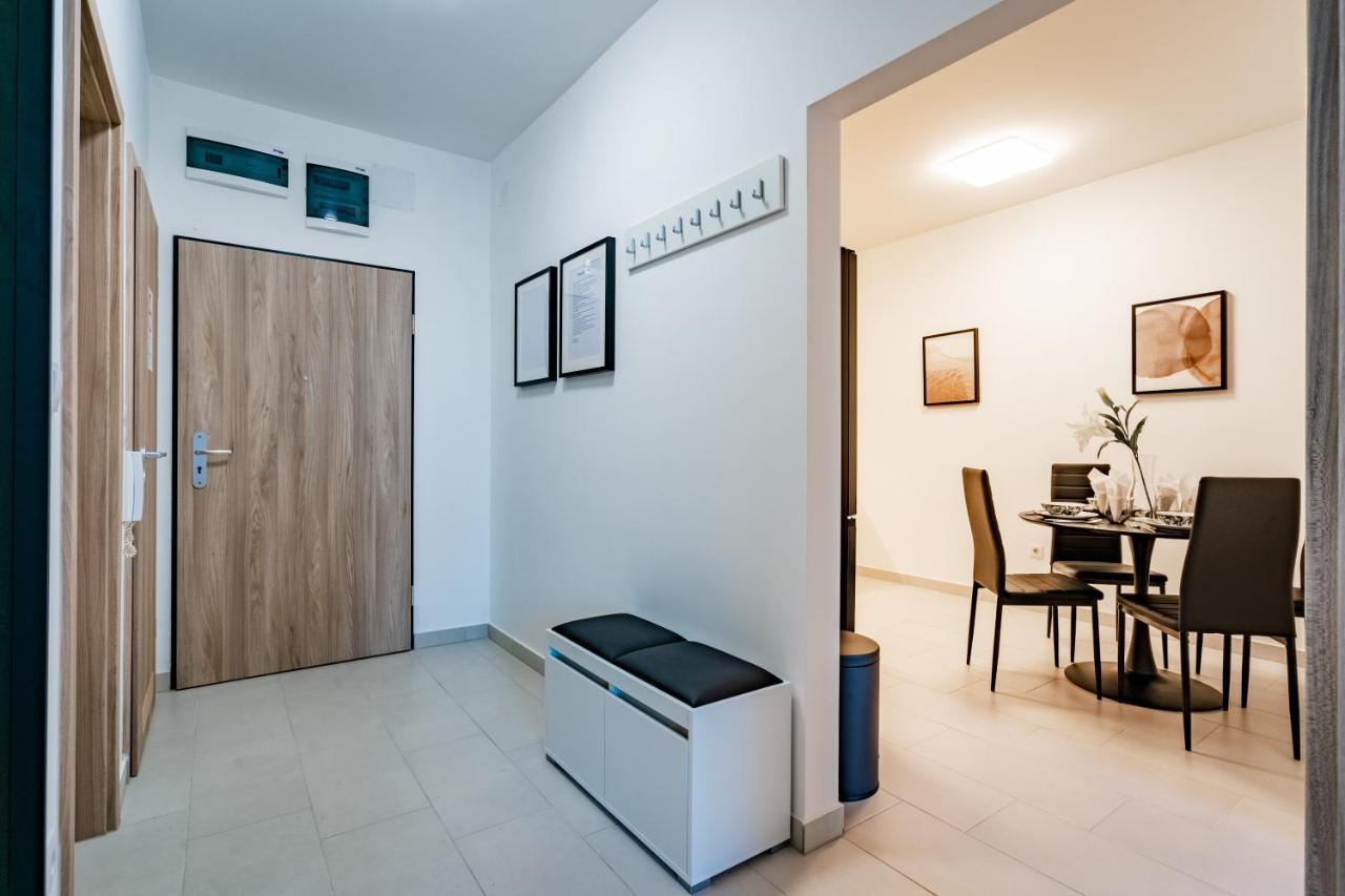 Fox Premium Apartment & Free Private Parking Budapest Eksteriør billede