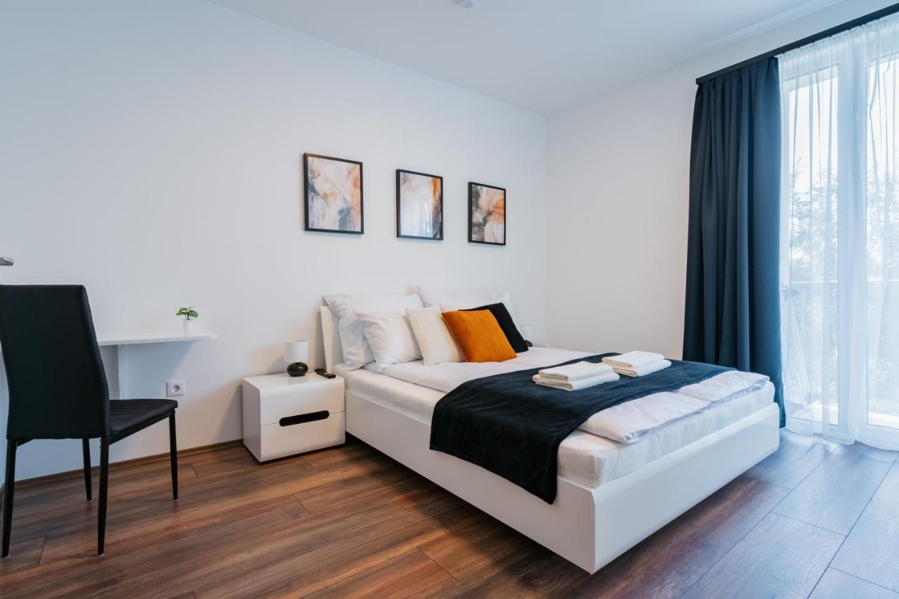 Fox Premium Apartment & Free Private Parking Budapest Eksteriør billede