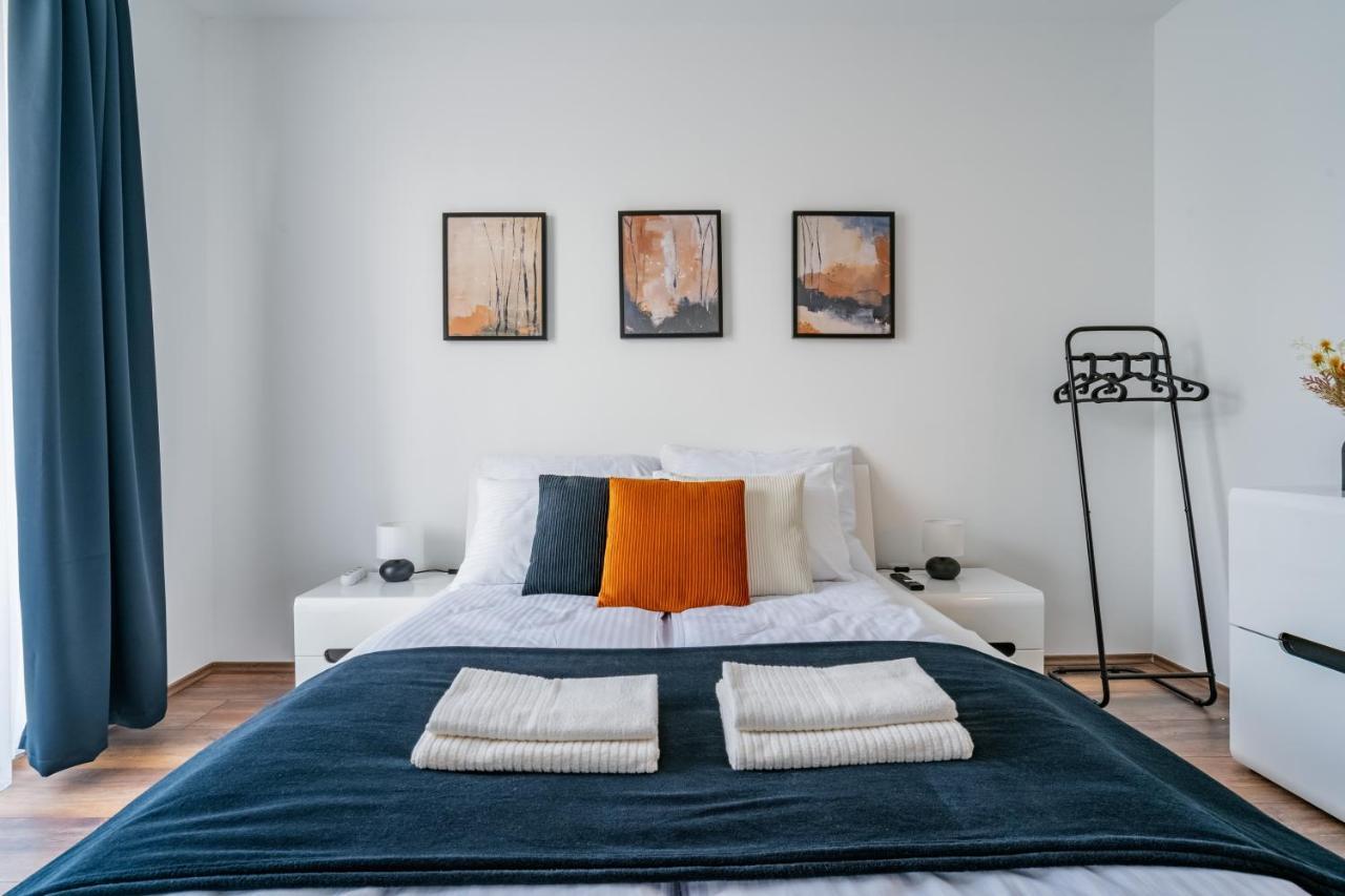 Fox Premium Apartment & Free Private Parking Budapest Eksteriør billede