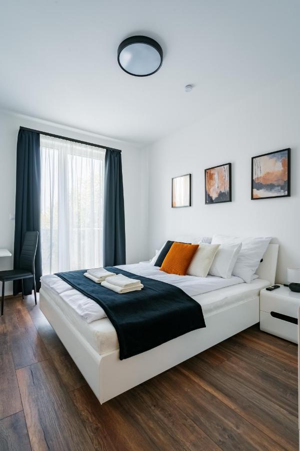 Fox Premium Apartment & Free Private Parking Budapest Eksteriør billede