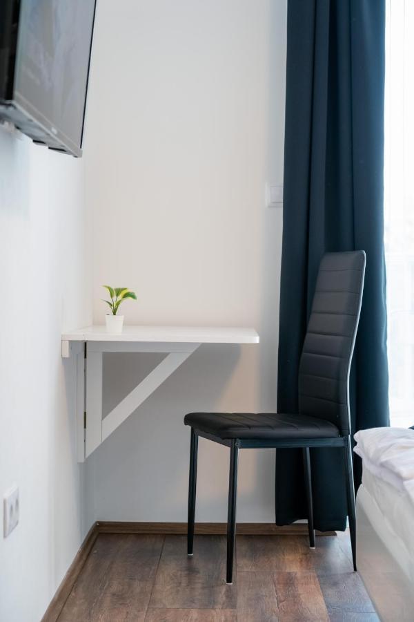 Fox Premium Apartment & Free Private Parking Budapest Eksteriør billede