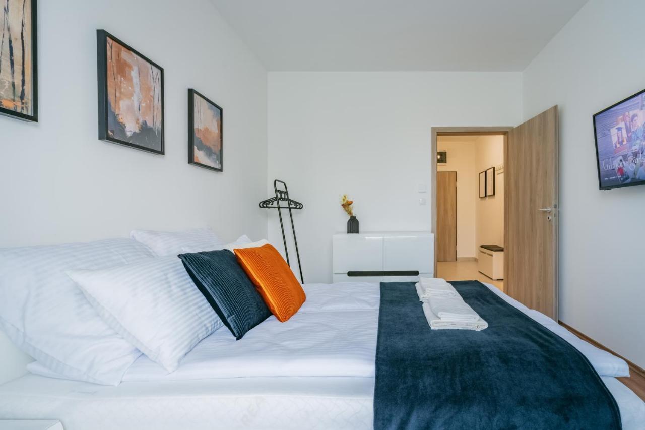 Fox Premium Apartment & Free Private Parking Budapest Eksteriør billede