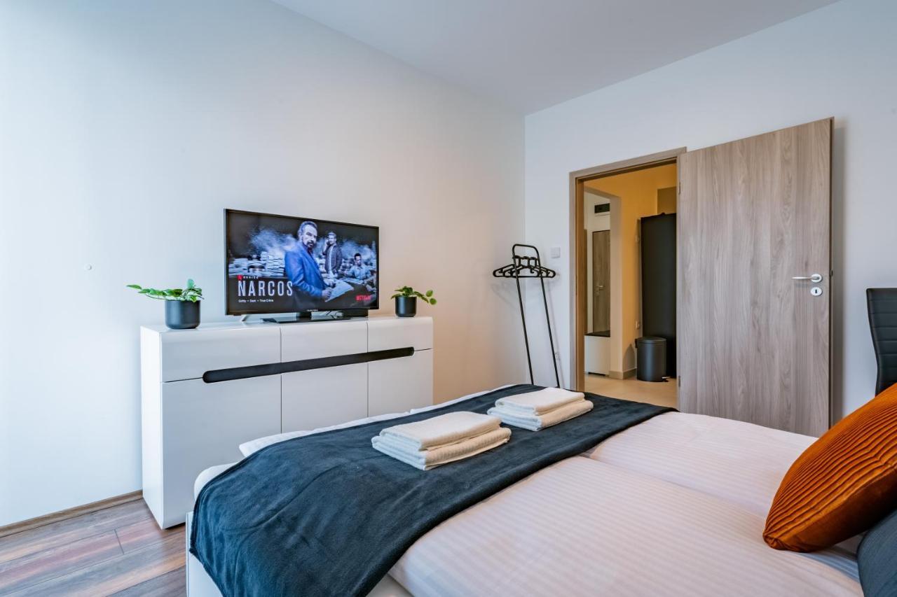 Fox Premium Apartment & Free Private Parking Budapest Eksteriør billede